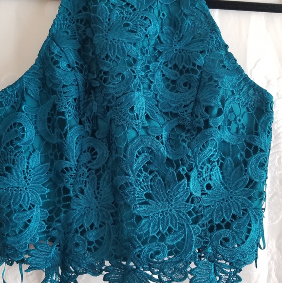 💃Marciano Top and Skirt Set💥 - Picture 10 of 10